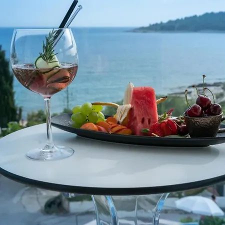 Boutique Life, Sea, Wellness & 호텔