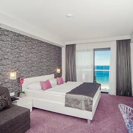 Hotel Boutique Life, Sea, Wellness & Rogoznica (Sibenik-Knin)