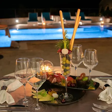 Boutique Life Hotel