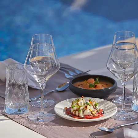 Boutique Life, Sea, Wellness & Hotel