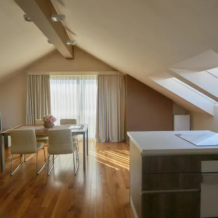 Boutique Life 4*