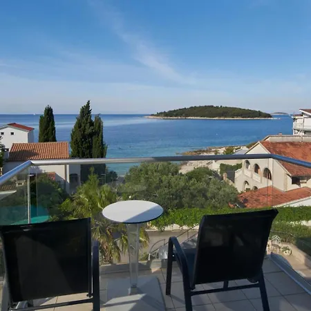 Boutique Life Hotel 4*