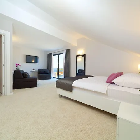 Hotel Boutique Life, Sea, Wellness & Rogoznica (Sibenik-Knin)