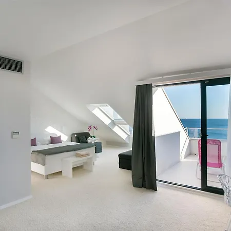 Boutique Life, Sea, Wellness & Hotel