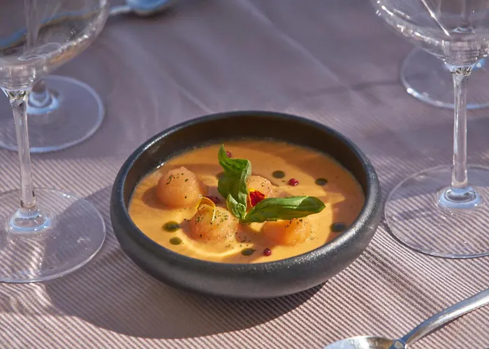 Отель Boutique Life 4*