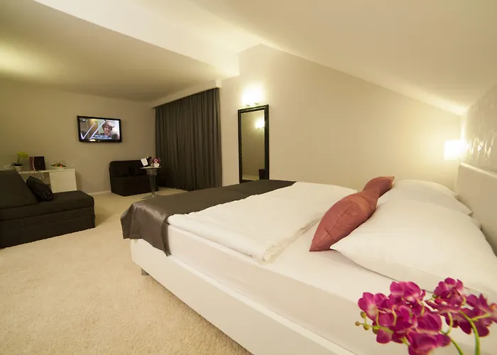 Boutique Life Hotel 4*