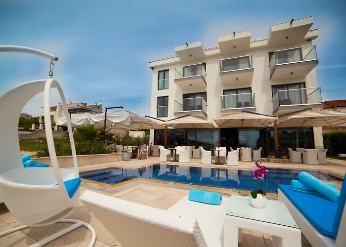 Boutique Life Hotel 4*