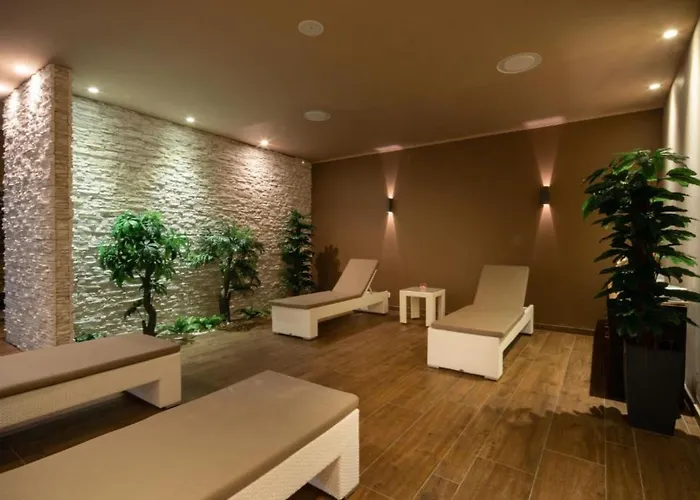 Отель Boutique Life