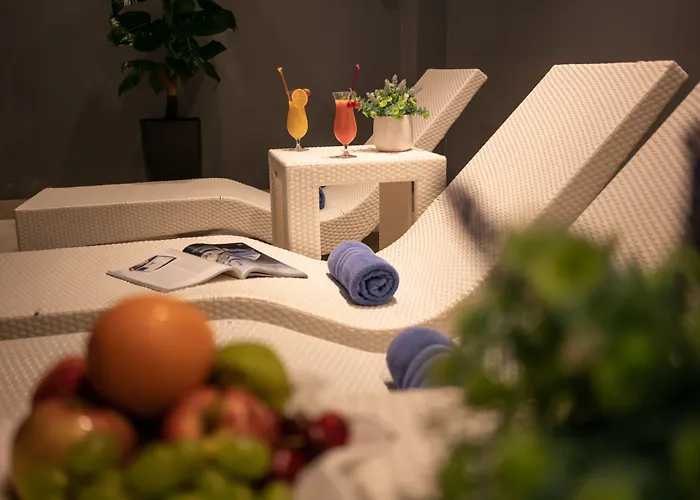 Boutique Life 4* Рогозница